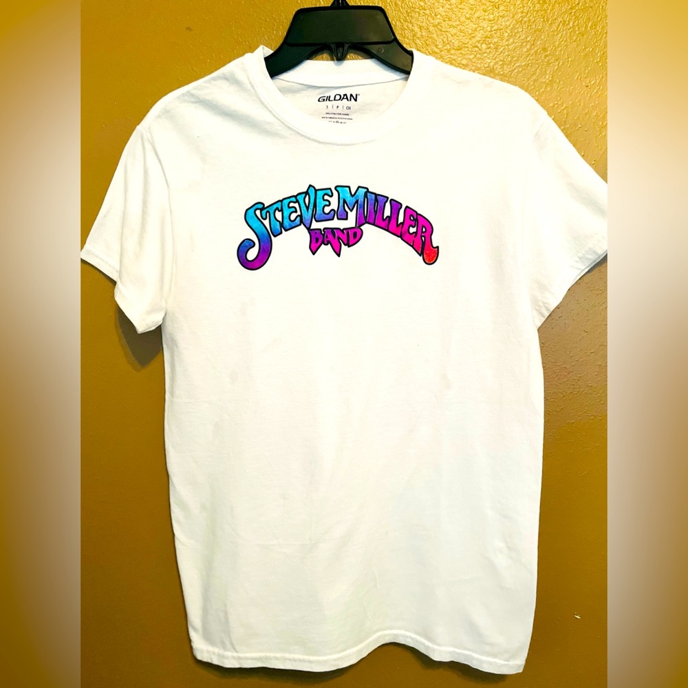•Cotton Steve Miller Band Concert T-Shirt.